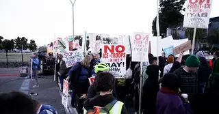 ক্যালিফোর্নিয়ায় ট্রাম্পের সেনা মোতায়েনের সিদ্ধান্তে বিক্ষোভ, অবশেষে সিদ্ধান্ত প্রত্যাহার